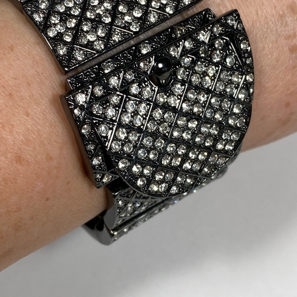 Joan Rivers Bracelet Stretch Black Rhinestones Buckle Marked - Picture 5 of 11